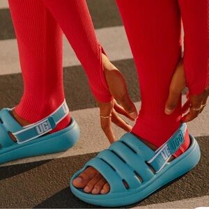 UGG Sport Yeah Slide Tidal Wave Blue (Women's 10 W)